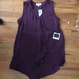 Jessica Simpson maternity top